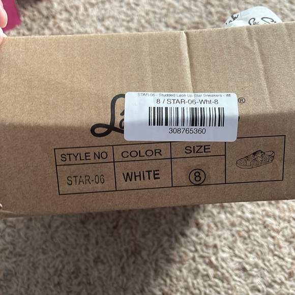 La Sheelah Jump Back Studded Star sneakers Size 8 - Picture 7 of 7